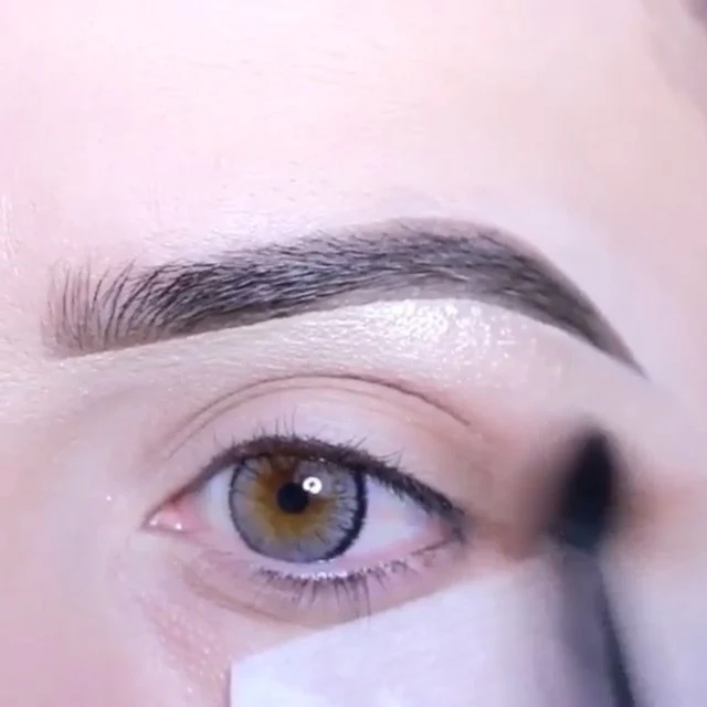4 Tone Gray Contacts for Astigmatism - Image 4