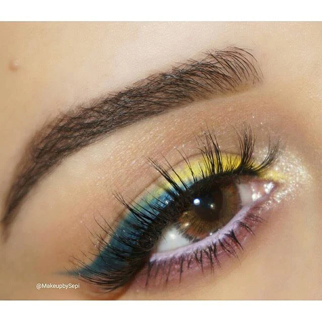 4 Tone Hazel Colored Contacts - Image 3